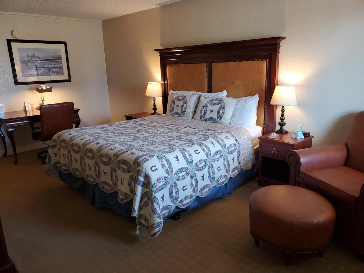 Kansas Country Inn Oakley Zewnętrze zdjęcie