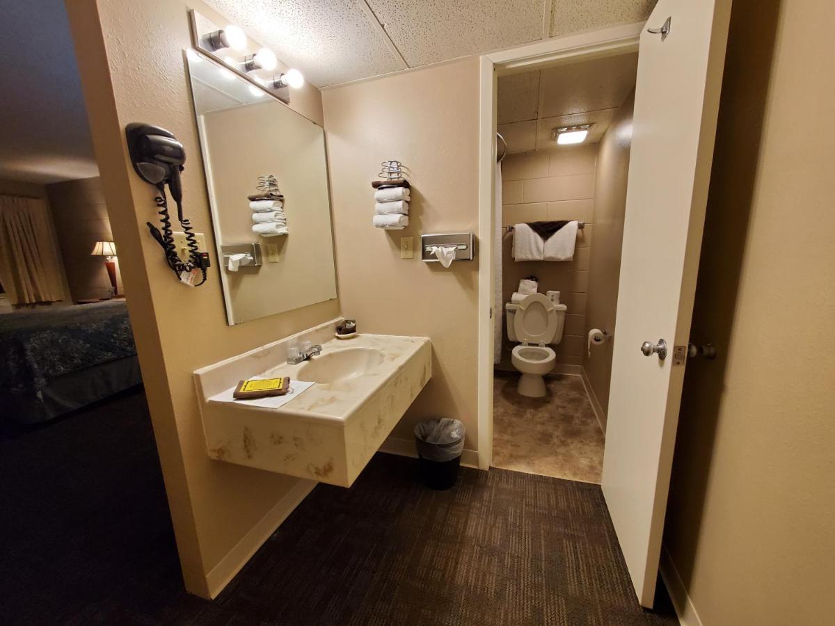 Kansas Country Inn Oakley Zewnętrze zdjęcie