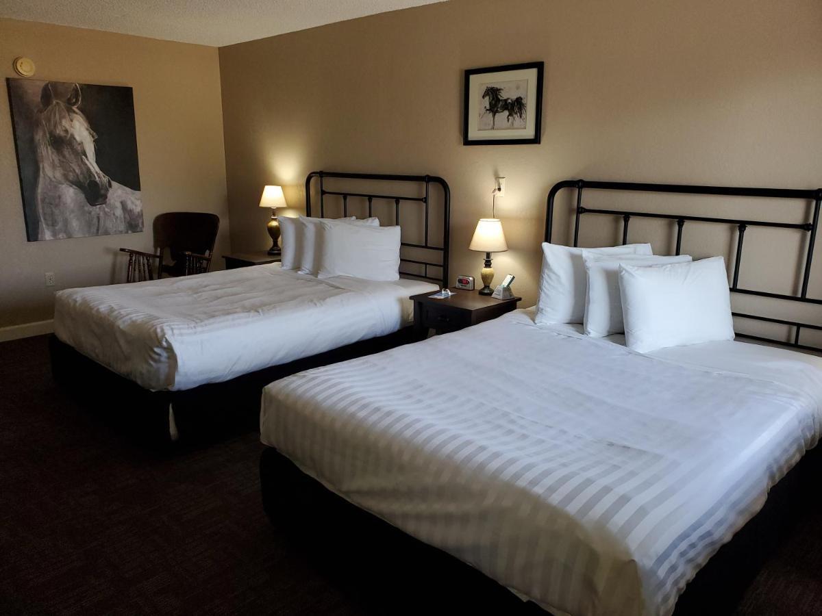 Kansas Country Inn Oakley Zewnętrze zdjęcie
