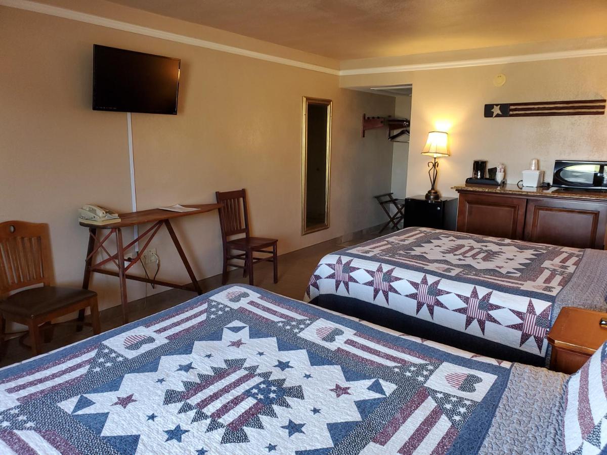 Kansas Country Inn Oakley Zewnętrze zdjęcie