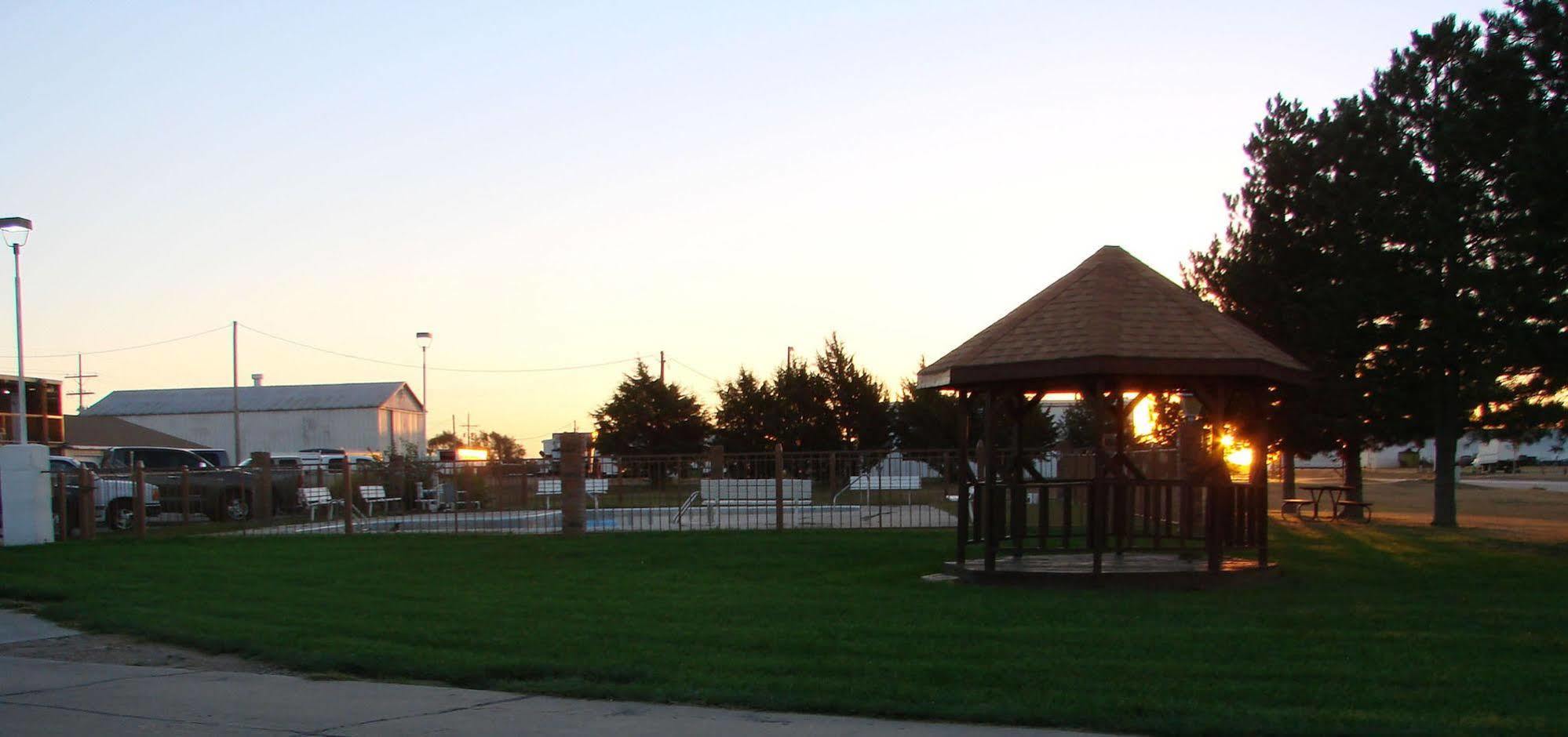Kansas Country Inn Oakley Zewnętrze zdjęcie